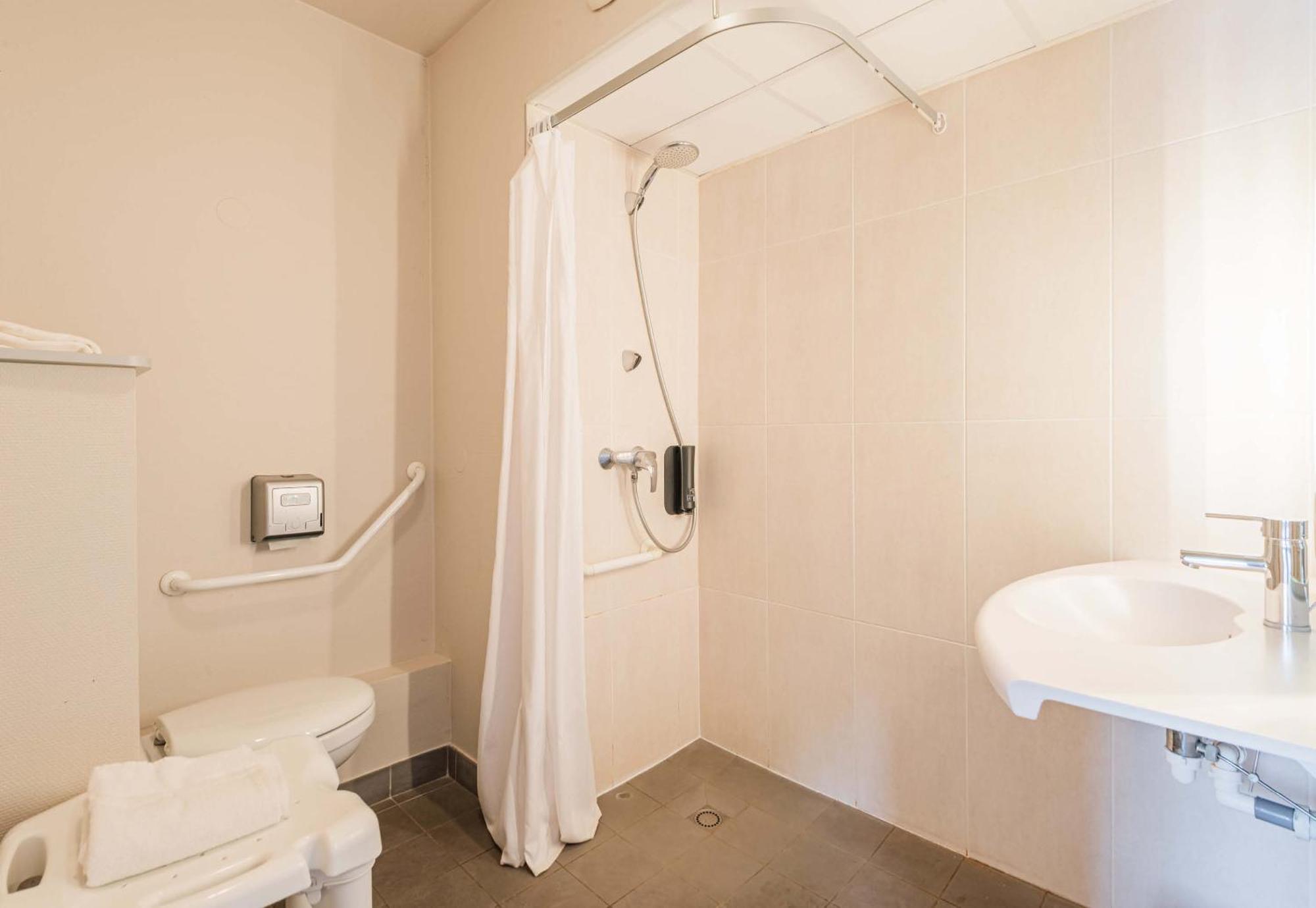 B&B Hotel Lens Musee Du Louvre Экстерьер фото